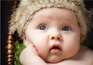 幼兒眼睛也需要防曬嗎 夏天寶寶出行眼睛要不要防曬 幼兒眼睛也需要防曬嗎 夏天寶寶出行眼睛要不要防曬