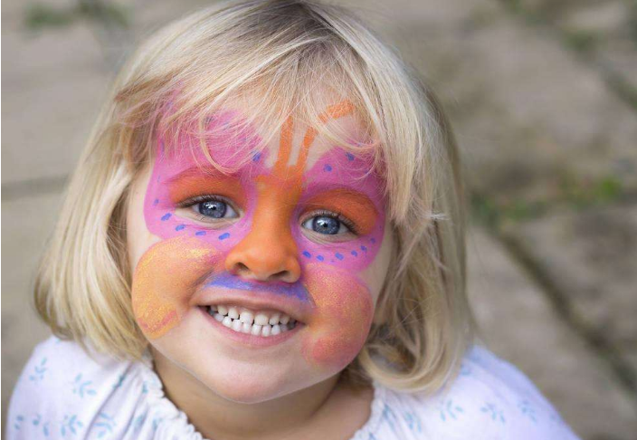 幼兒眼睛也需要防曬嗎 夏天寶寶出行眼睛要不要防曬 幼兒眼睛也需要防曬嗎 夏天寶寶出行眼睛要不要防曬