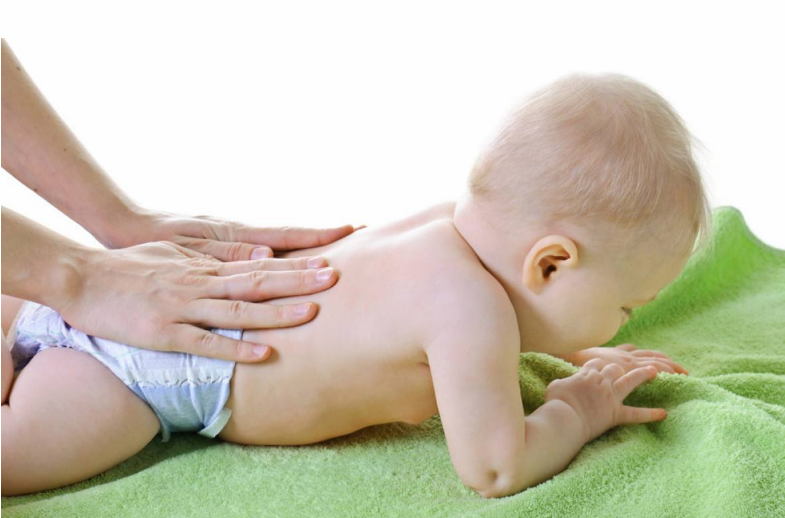 寶寶被蚊子咬了可以冰敷嗎 被蚊子咬后擦藥膏好還是貼創(chuàng)口貼