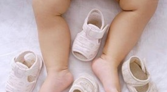 夏天寶寶穿學步鞋要穿襪子嗎 夏天寶寶什么時候穿學步鞋