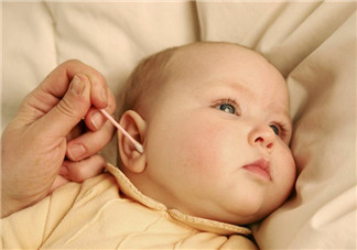 寶寶游泳耳朵進(jìn)水能用棉花棒嗎 2018寶寶游泳耳朵進(jìn)水怎么辦