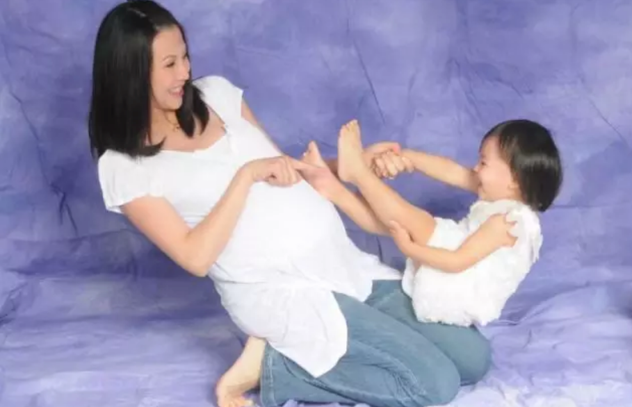 蔡少芬怎么教育兩個女兒 2018為什么生二胎越來越多