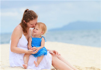 0到1歲寶寶衣服款式怎么選 寶寶衣服選什么設計的 0到1歲寶寶衣服款式怎么選 寶寶衣服選什么設計的