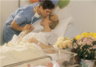 夏季坐月子中西醫(yī)怎么看 天熱坐月子需要注意什么 夏季坐月子中西醫(yī)怎么看 天熱坐月子需要注意什么