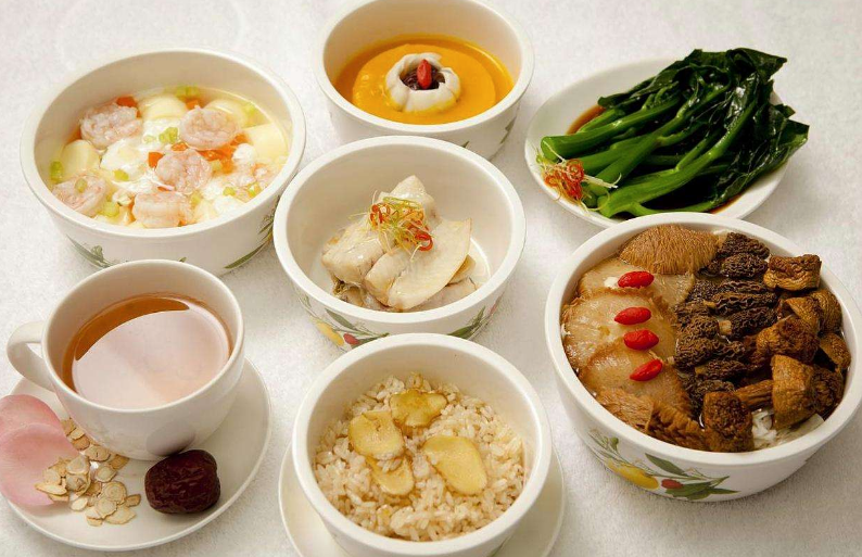 夏季坐月子怎么補充營養(yǎng) 天熱產(chǎn)后可以喝飲料嗎