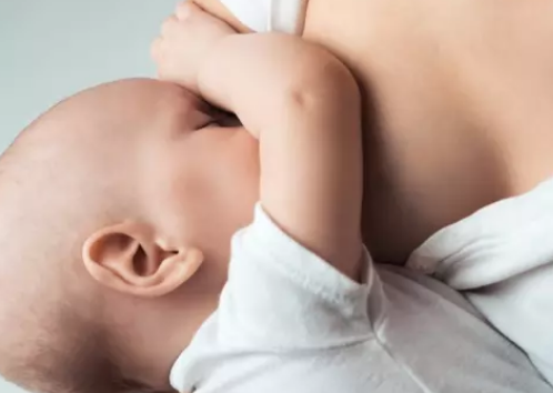 寶寶喂奶之后為什么不能馬上躺著 寶喝母乳的方式要注意什么2018