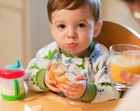 三伏天寶寶要怎么護理 試試這些方法打開孩子胃口