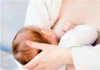 哺乳期大小奶怎么糾正 在寶寶饑餓或迷糊時先喂小乳房