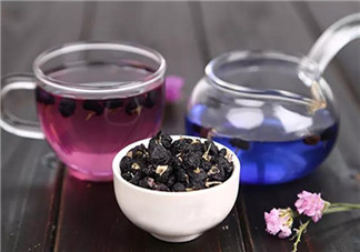 女人喝黑枸杞泡水好不好 黑枸杞泡水的最佳搭配是什么