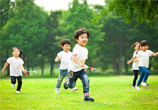 被錐蝽蟲咬了會怎么樣 如何判斷自己是不是被錐蝽咬了