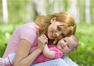 為什么夏季寶寶喉嚨總有痰 寶寶喉嚨有痰有什么影響 為什么夏季寶寶喉嚨總有痰 寶寶喉嚨有痰有什么影響