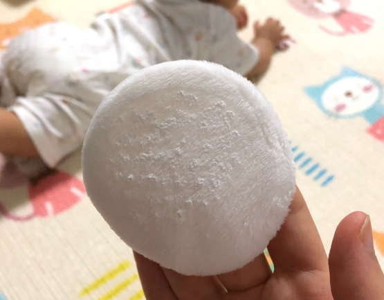 紅色小象的寶寶用品怎么樣 紅色小象痱子粉好用嗎 紅色小象的寶寶用品怎么樣 紅色小象痱子粉好用嗎