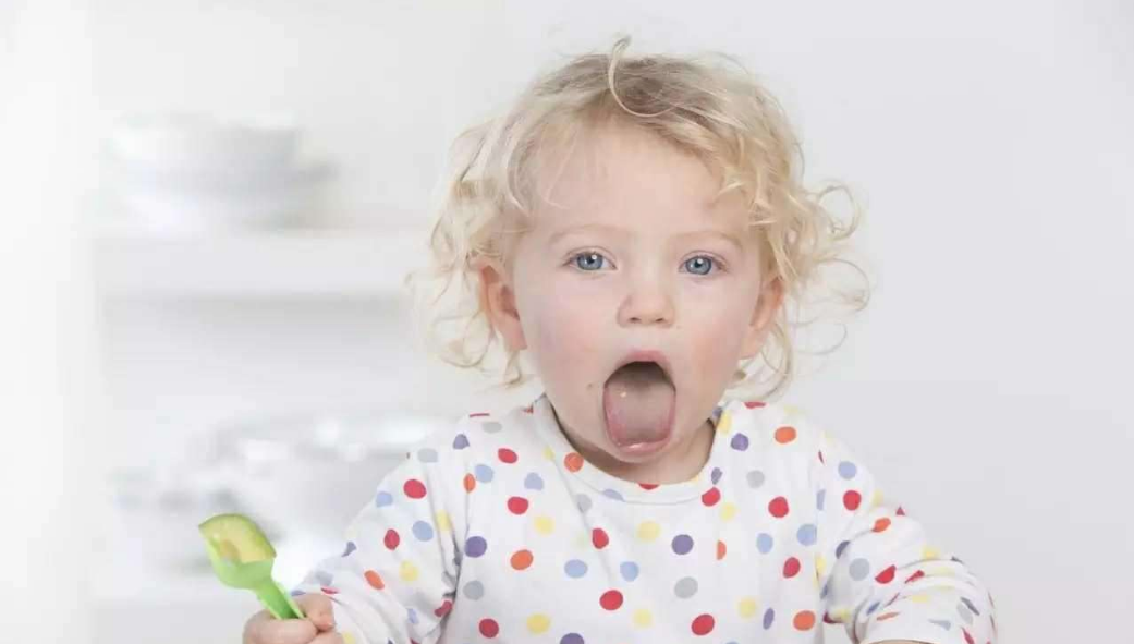 寶寶卡痰呼吸困難怎么辦 小兒卡痰如何急救