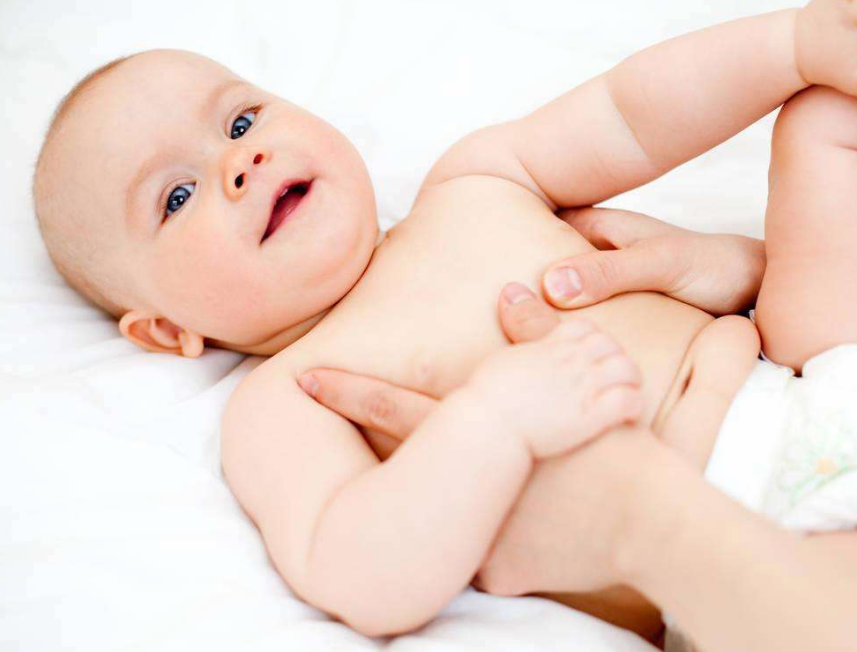 早產和剖腹產寶寶能按摩嗎 撫摸嬰兒的好處有哪些