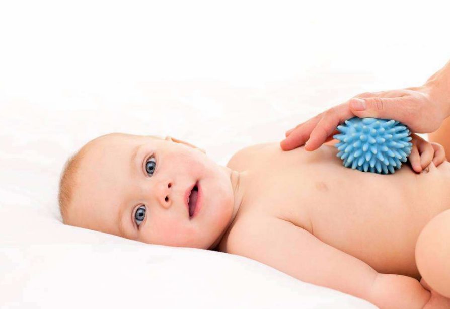 1歲以下寶寶才能按摩嗎 第一次如何給嬰兒按摩