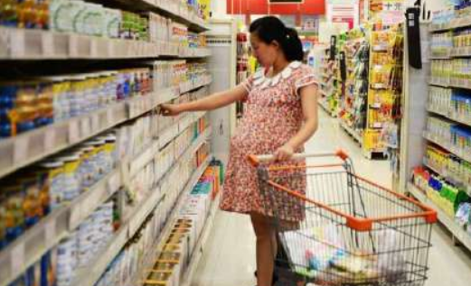 生育二孩婦女年齡大概是多大 育齡婦女減約700萬人