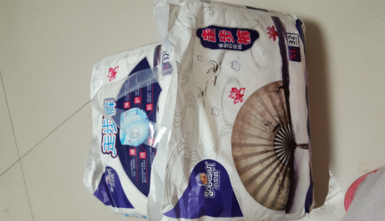 小貝真走步褲和花王對比 小貝真走步褲使用測評