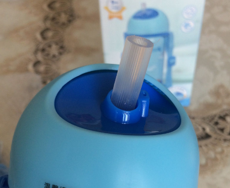 貝兒欣兒童保溫杯怎么樣 兒童保溫杯帶吸管哪個牌子好