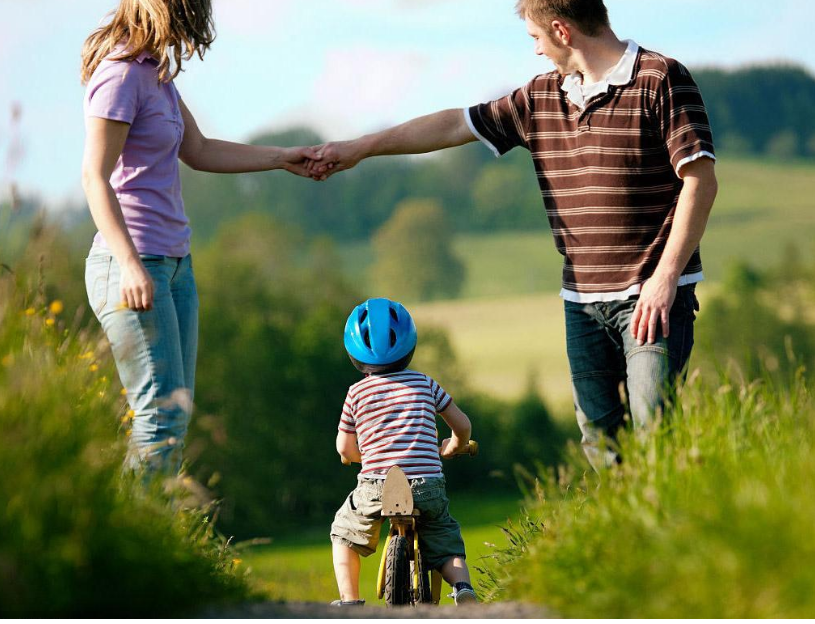 孩子喜歡在外面玩怎么避免中暑 孩子在外面玩避免中暑辦法 孩子喜歡在外面玩怎么避免中暑 孩子在外面玩避免中暑辦法