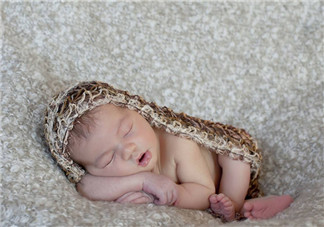 新生兒黃疸照太陽光有用嗎 新生兒黃疸照什么光有用