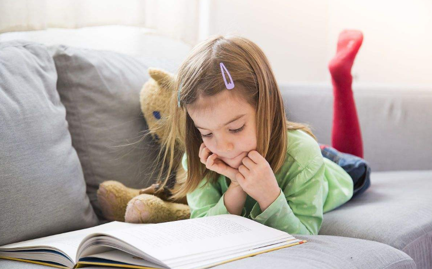 孩子寫暑假作業的心情說說 2018孩子寫暑假作業幽默的句子短語