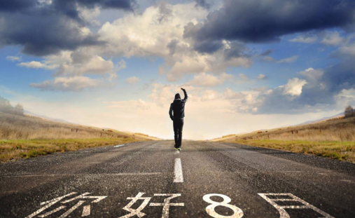 七月再見八月你好的說說短語 2018七月再見八月你好帶圖句子心情朋友圈