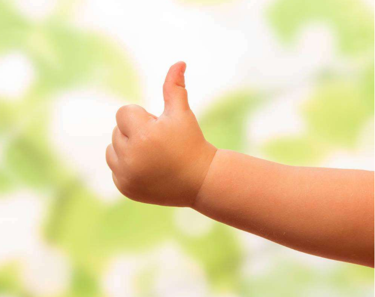 不同年齡段的孩子怎么鍛煉他的手指 寶寶手指鍛煉方法