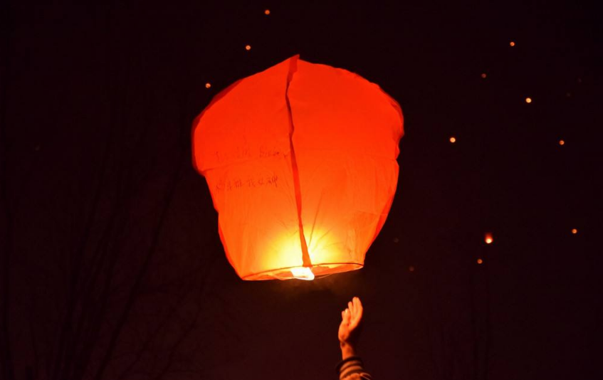 八月來了的勵志正能量心情句子 2018到八月了的圖片感慨說說