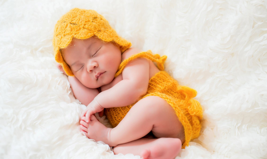 寶寶滿月了怎么發說說 寶寶滿月經典的說說句子短語