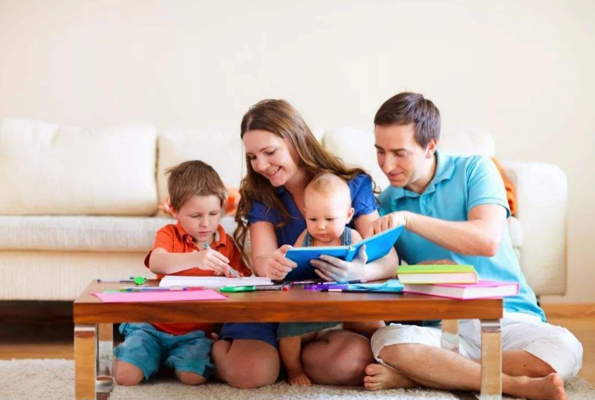 孩子發泄情緒時怎么正確疏導 如何幫助孩子認識自己的情緒