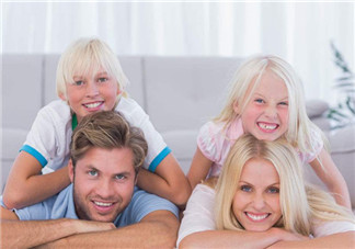 二孩家庭如何預防大寶鬧情緒 如何避免寶寶爭寵