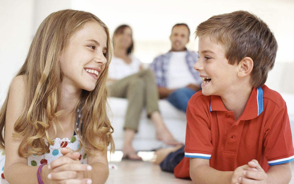 大寶就要讓著小寶嗎 大寶和弟妹如何和諧相處 大寶就要讓著小寶嗎 大寶和弟妹如何和諧相處