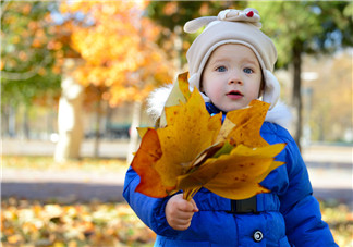 立秋左右出生的女寶寶怎么取名 2018立秋左右出生的女孩起什么名字好 立秋左右出生的女寶寶怎么取名 2018立秋左右出生的女孩起什么名字好