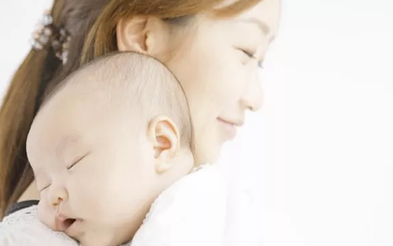 試管嬰兒移植后出血正常嗎 試管嬰兒出血和宮外孕有關嗎 試管嬰兒移植后出血正常嗎 試管嬰兒出血和宮外孕有關嗎