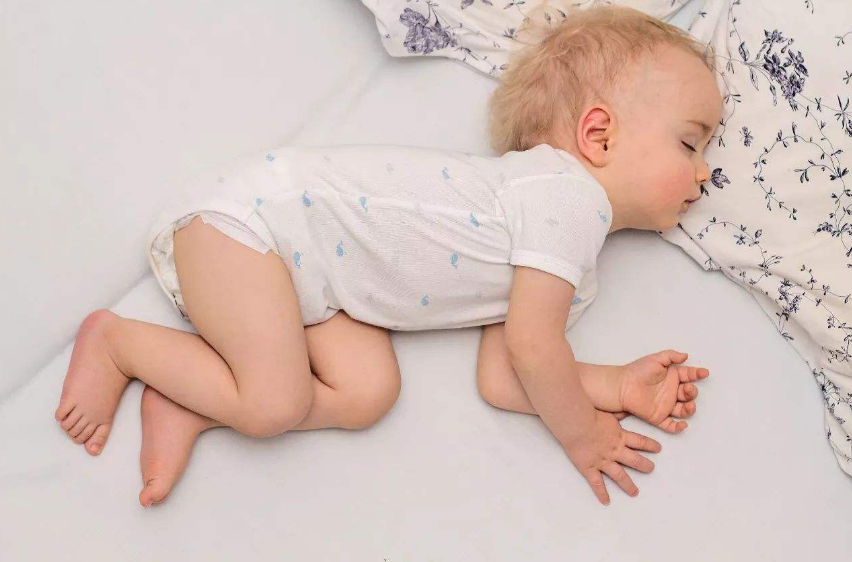 寶寶臉型不好怎么辦好 怎么讓孩子有好看的臉型