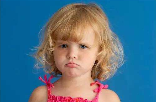 孩子被嘲笑應該怎么去應對比較好 孩子被嘲笑正確做法 孩子被嘲笑應該怎么去應對比較好 孩子被嘲笑正確做法