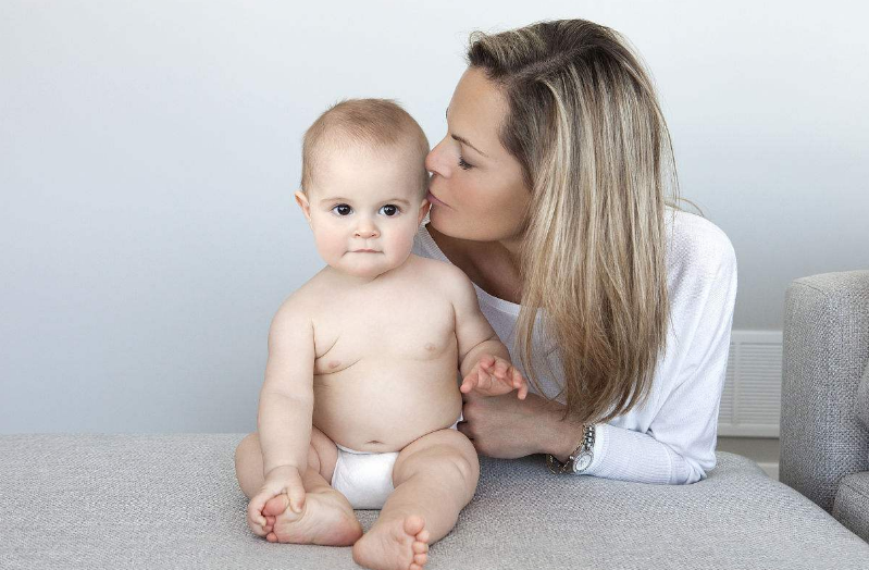 維密超模糖糖二胎產(chǎn)后怎么恢復(fù)的 產(chǎn)后如何恢復(fù)細(xì)腰平坦小腹