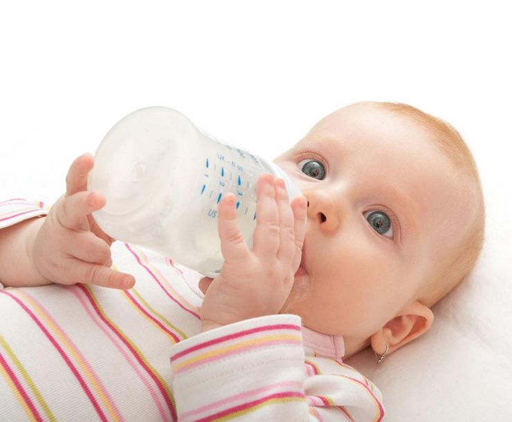 怎么知道孩子是不是餓了 什么時候給寶寶喂奶比較好 怎么知道孩子是不是餓了 什么時候給寶寶喂奶比較好