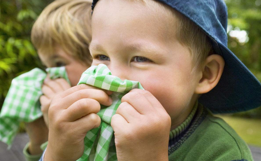 孩子眼睛癢流鼻水怎么回事 2018孩子眼睛癢流鼻水如何防護