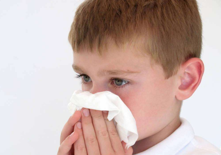 孩子眼睛癢流鼻水怎么回事 2018孩子眼睛癢流鼻水如何防護