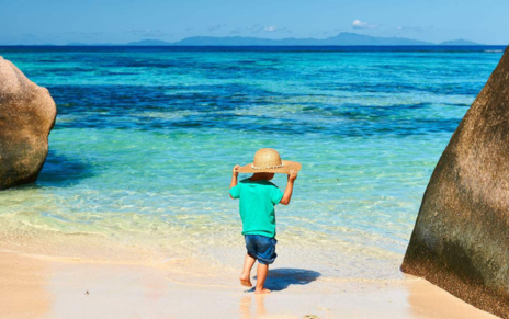 寶寶兩歲還沒斷奶正常嗎 孩子兩歲怎么給孩子斷奶