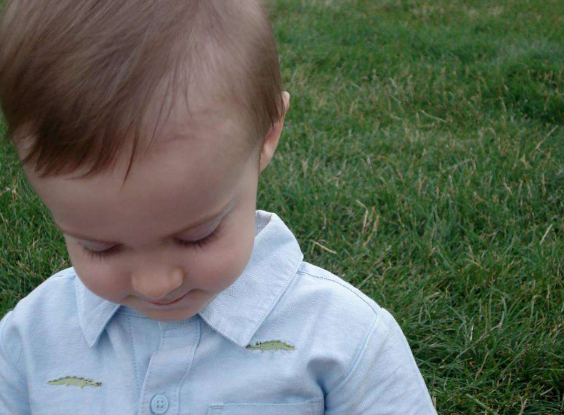 寶寶兩歲還沒斷奶正常嗎 孩子兩歲怎么給孩子斷奶