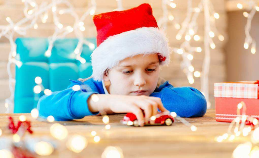 孩子從來不分享玩具給別人怎么辦 要教孩子會分享嗎 孩子從來不分享玩具給別人怎么辦 要教孩子會分享嗎