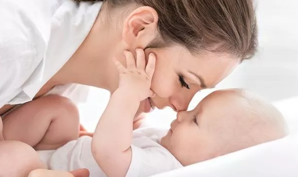 試管嬰兒移植前感冒可以吃藥嗎 試管嬰兒移植后感冒的治療的土偏方