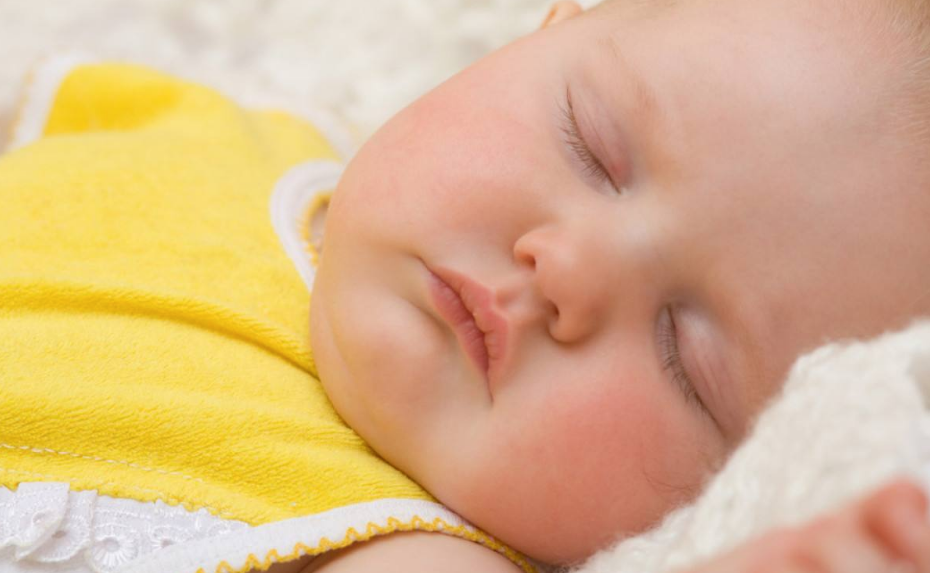 分享寶寶睡覺照片的說說短語 寶寶睡覺可愛的圖片的句子心情朋友圈