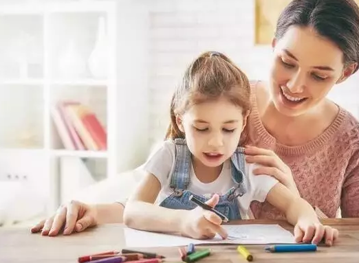 二歲半入托的利弊 寶寶還不到3歲適合入托嗎