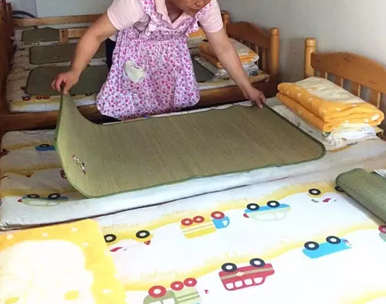 第一次去幼兒園入園要準備什么 入園前需要做好哪些物質(zhì)準備 第一次去幼兒園入園要準備什么 入園前需要做好哪些物質(zhì)準備