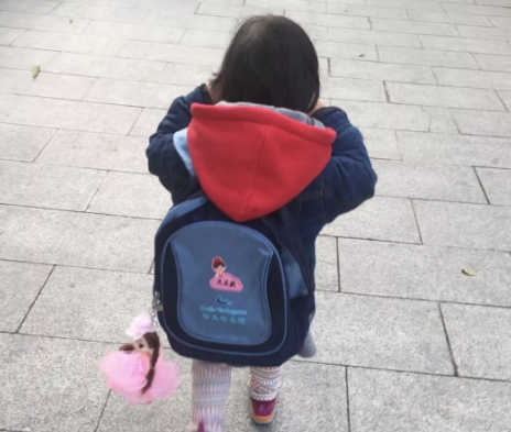 孩子第一次上幼兒園說說朋友圈 寶寶第一次上幼兒園媽媽的感慨
