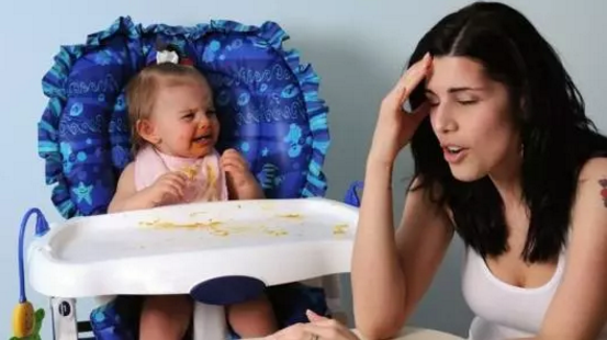 產后抑郁怎么辦 產后抑郁的征兆及治療