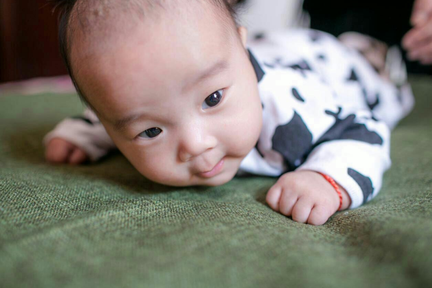 孩子夏天便秘情況特別嚴(yán)重怎么辦 孩子便秘嚴(yán)重怎么緩解 孩子夏天便秘情況特別嚴(yán)重怎么辦 孩子便秘嚴(yán)重怎么緩解